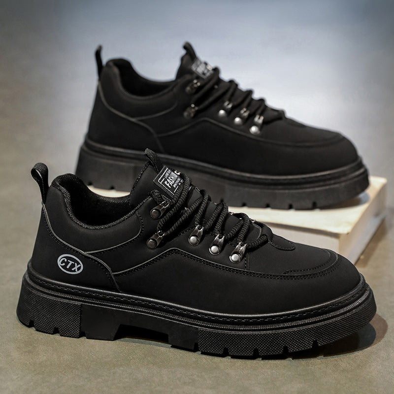 Homens Outono 2025 Novos Sapatos Desportivos Pretos Casuais em Pele, Roupa de Trabalho Antiderrapante com Sola Grossa Martin Sapatos da Moda