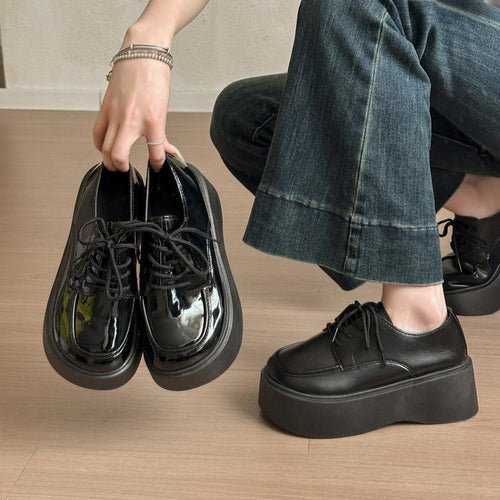 Sapatos simples de mulher com sola grossa, novos sapatos de couro com ponta redonda e ponta redonda de 2025 para primavera/outono, mocassins de estudante ao estilo britânico
