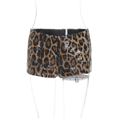 Novos calções sexy e picantes com padrão de lantejoulas com padrão de leopardo ultra-curtos, estilo estilo INS europeu e americano, justos e versáteis, para mulheres