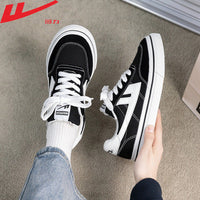 Sapatos de lona Warrior de sola grossa para homem e mulher, confortáveis para uso diário, sapatos casuais primavera/outono, para estudantes, casais, ténis versáteis por grosso