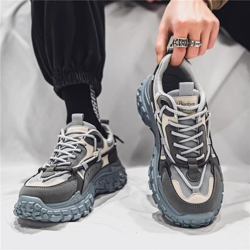 Novos sapatos masculinos da primavera 2024, duráveis e resistentes ao desgaste para estaleiros de construção, pneus de sola grossa, proteção laboral, sapatos versáteis de trabalho para pais