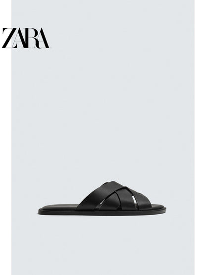 ZARA Coleção Verão 2026 - Sapatos Masculinos: Sandálias Rasteiras de Couro com Tiras na Cor Combinando (2750820 800)