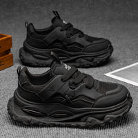 Sapatos de rede 2025 sapatos masculinos baixos com atacadores, malha respirável, sapatos de pai, desportos casuais masculinos na moda, modernos e versáteis