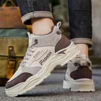 Sapatos masculinos de outono, sapatos de trabalho de cano alto, botas Martin com sola grossa e estilo coreano da moda, sapatos desportivos casuais, botas até ao tornozelo, sapatos modernos
