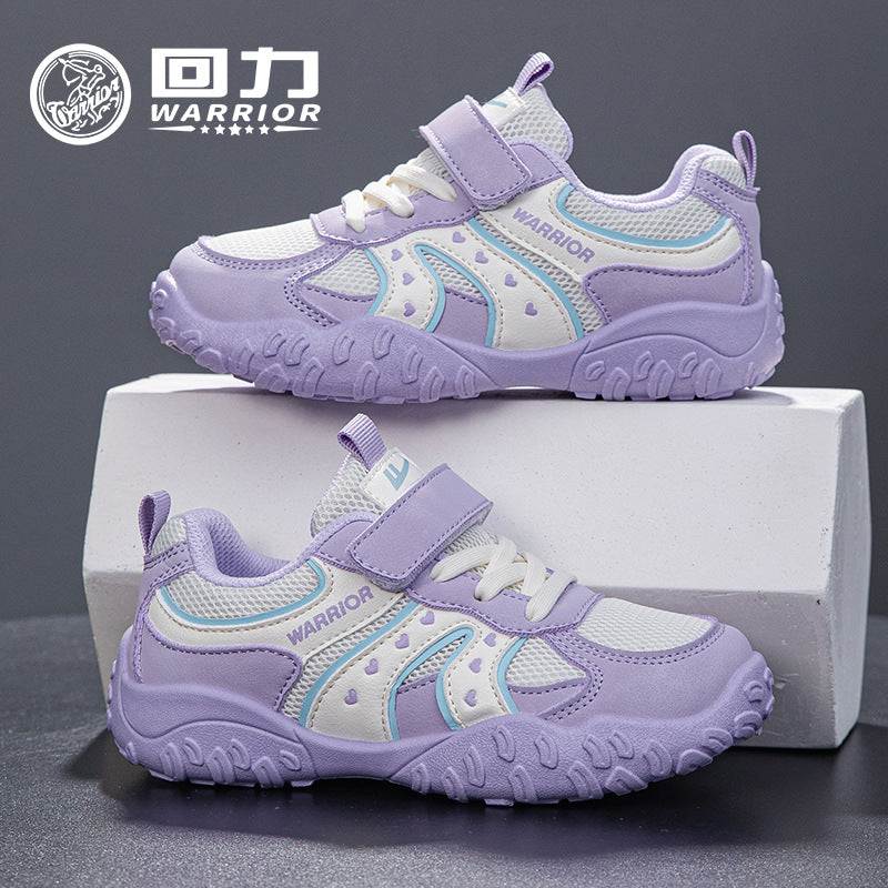 Os novos sapatos infantis versáteis da Warrior com blocos de cor, sapatos casuais coreanos estilosos e fofos, sapatos académicos de alto valor