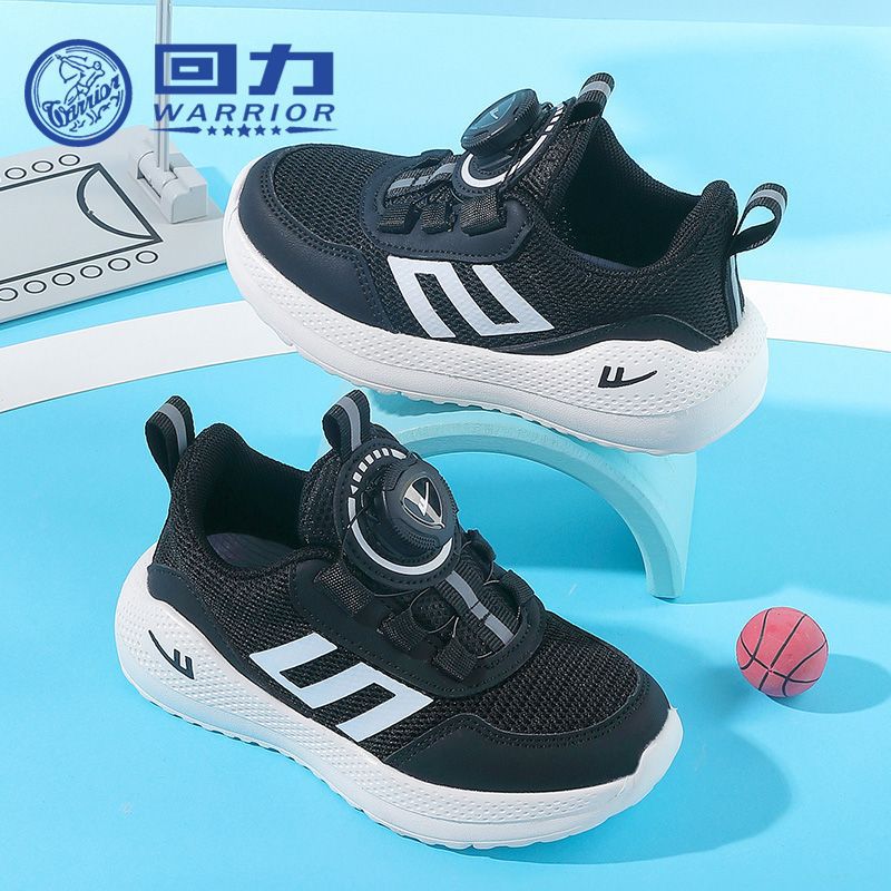 Os novos sapatos versáteis e simples para rapazes e raparigas da Warrior, ténis desportivos de exterior modernos e estilosos, sapatos coreanos de malha com botões, adesivo frio