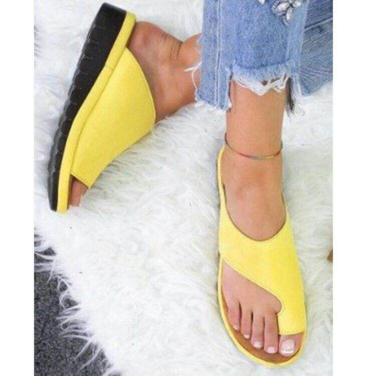 Comércio Estrangeiro Sapatilhas de Pele Exterior de Mulher Exterior de Tamanho Grande Sandálias de Salto Cunha sobre a Ponta Exterior Calçado Feminino de Comércio Exterior Feminino Plus Size em Stock 40-43