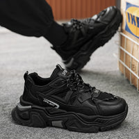Sapatos masculinos populares famosos na internet, ténis de rede juvenil de verão, sapatos de pai Black Warrior para corrida na moda, aumento de altura