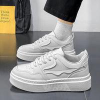 Ténis masculinos totalmente pretos, trabalho de verão em restaurantes, sapatos desportivos casuais resistentes ao desgaste, sapatos masculinos versáteis de sola grossa