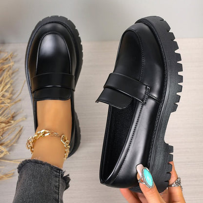 Comércio Estrangeiro Sapatos Pequenos de Couro Britânico JK Estilo Japonês para mulheres, Novos Sapatos Modernos de Primavera com Sola Grossa Estilo Universitário INS 2026