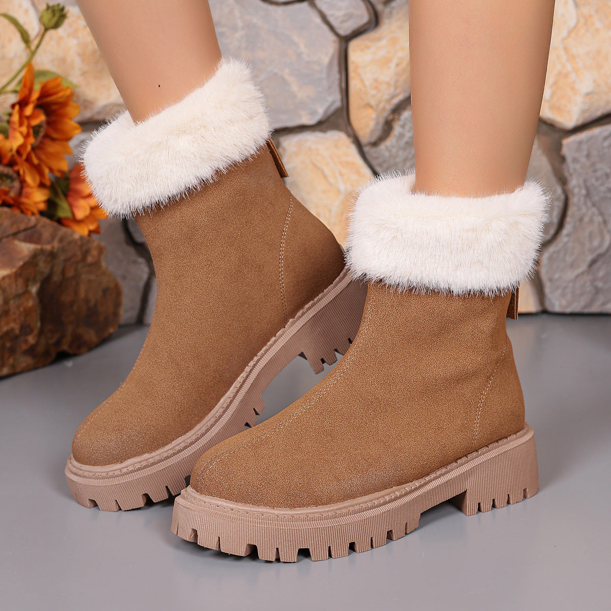 2025 Europe Station Fleece Neck Back Zipper Fleece Botas Martin Botas de Neve Curtas Quentes Femininas Edição Engrossada de Inverno