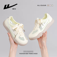 Sapatos femininos de malha Warrior, baixos, confortáveis, versáteis, ténis de verão na moda, sapatos casuais de estilo universitário de alta estética