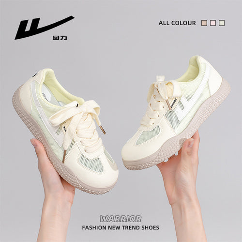Sapatos femininos de malha Warrior, baixos, confortáveis, versáteis, ténis de verão na moda, sapatos casuais de estilo universitário de alta estética