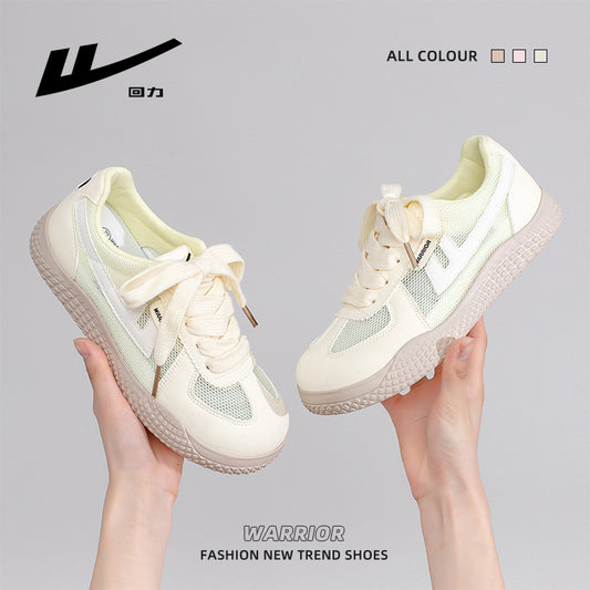 Sapatos femininos de malha Warrior, baixos, confortáveis, versáteis, ténis de verão na moda, sapatos casuais de estilo universitário de alta estética