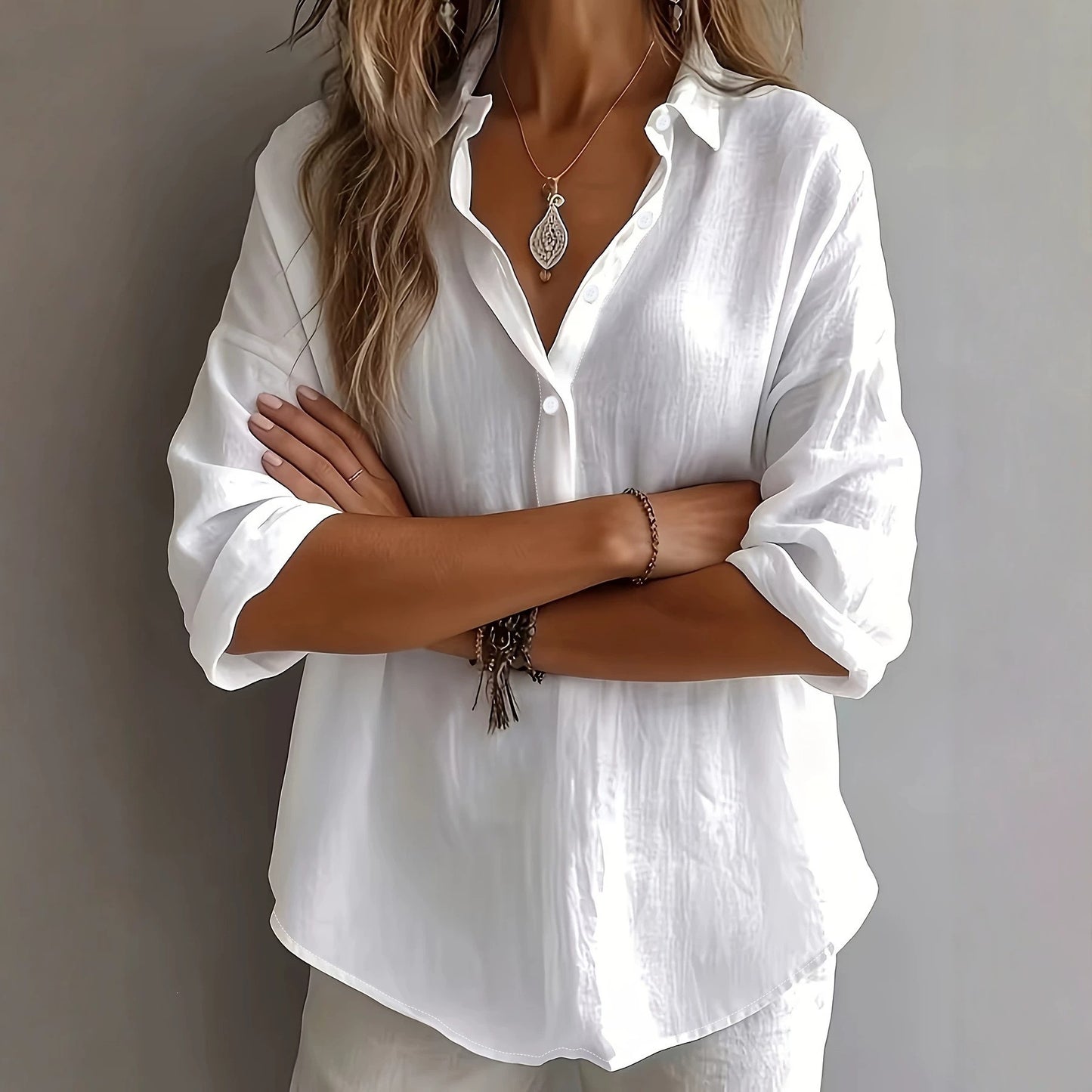 Camisa feminina elegante, europeia e americana, com textura de lapela transfronteiriça, com corte largo para esconder a pele e amagar o corpo, perfeita para as deslocações diárias