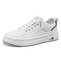 Sapatos masculinos de verão 2025, sapatos brancos pequenos e respiráveis, sapatos desportivos masculinos versáteis e com sola grossa, sapatos casuais, sapatos modernos