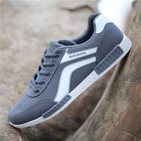 Sapatos de primavera e modernos para homem, sapatos de rede respiráveis, sapatos desportivos casuais ao estilo coreano resistentes a odores, sapatos versáteis de malha oca para homens