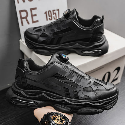Sapatos masculinos de verão 2025 Novos sapatos brancos respiráveis, sapatos desportivos versáteis e de sola grossa para homens na moda, sapatos casuais