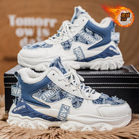 Sapatos masculinos de exterior para o exterior de inverno forrados a lã de algodão espesso, sapatos desportivos de sola grossa e de cano alto, sapatos casuais de pai para jovens para homens e versáteis