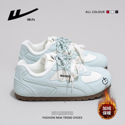Sapatos de treino morais quentes forrados a lã Warrior, sapatos de algodão novos para o inverno 2025, sapatos femininos confortáveis, macios, versáteis, na moda e de alta estética