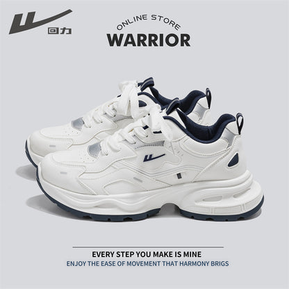 Os novos sapatos confortáveis de primavera com sola grossa, sapatilhas simples de desporto ao ar livre, sapatos casuais em pele unissexo